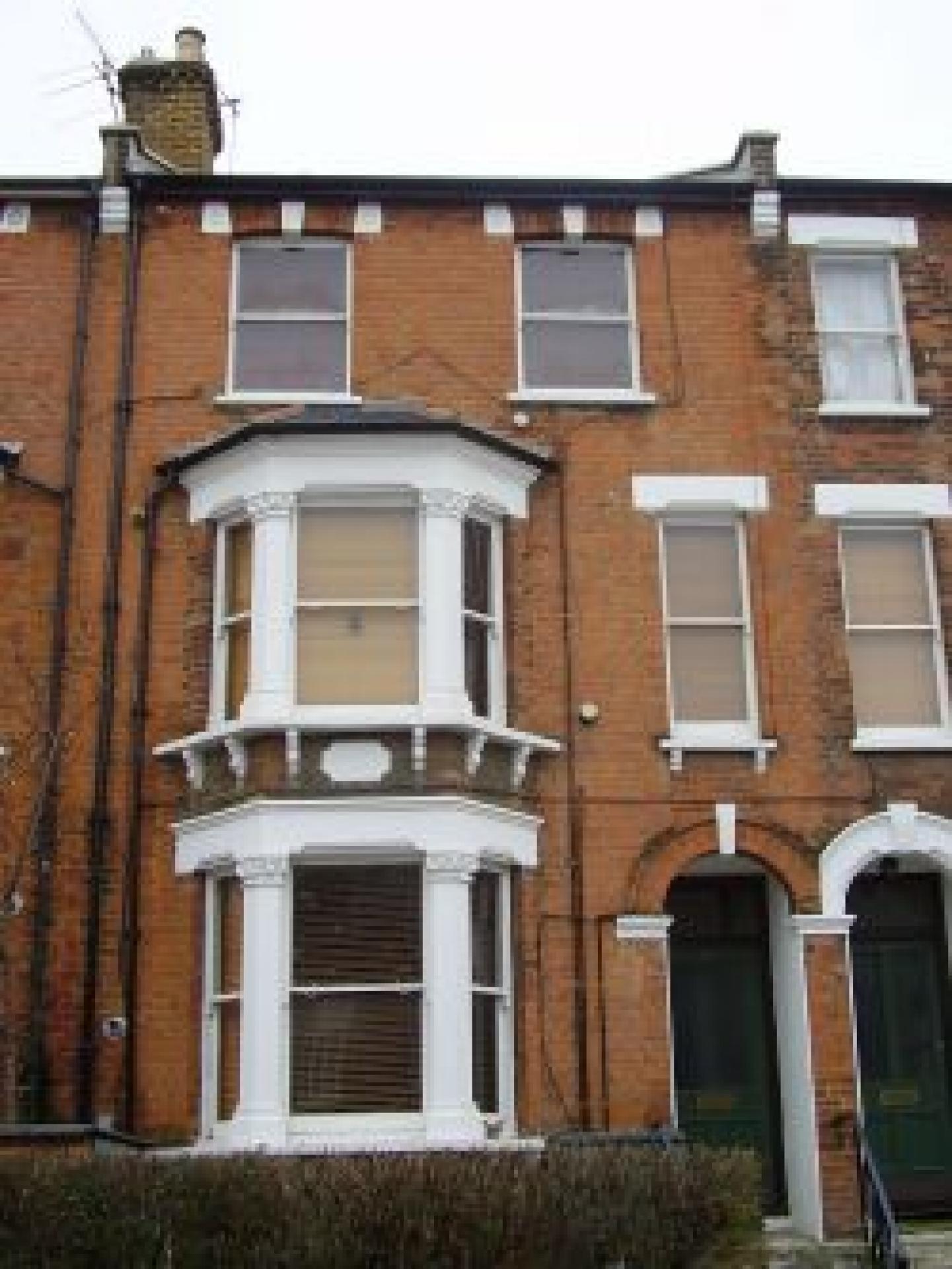 			1 Bedroom, 1 bath, 1 reception Flat			 Constantine Road, HAMPSTEAD HEATH NW3 NW3